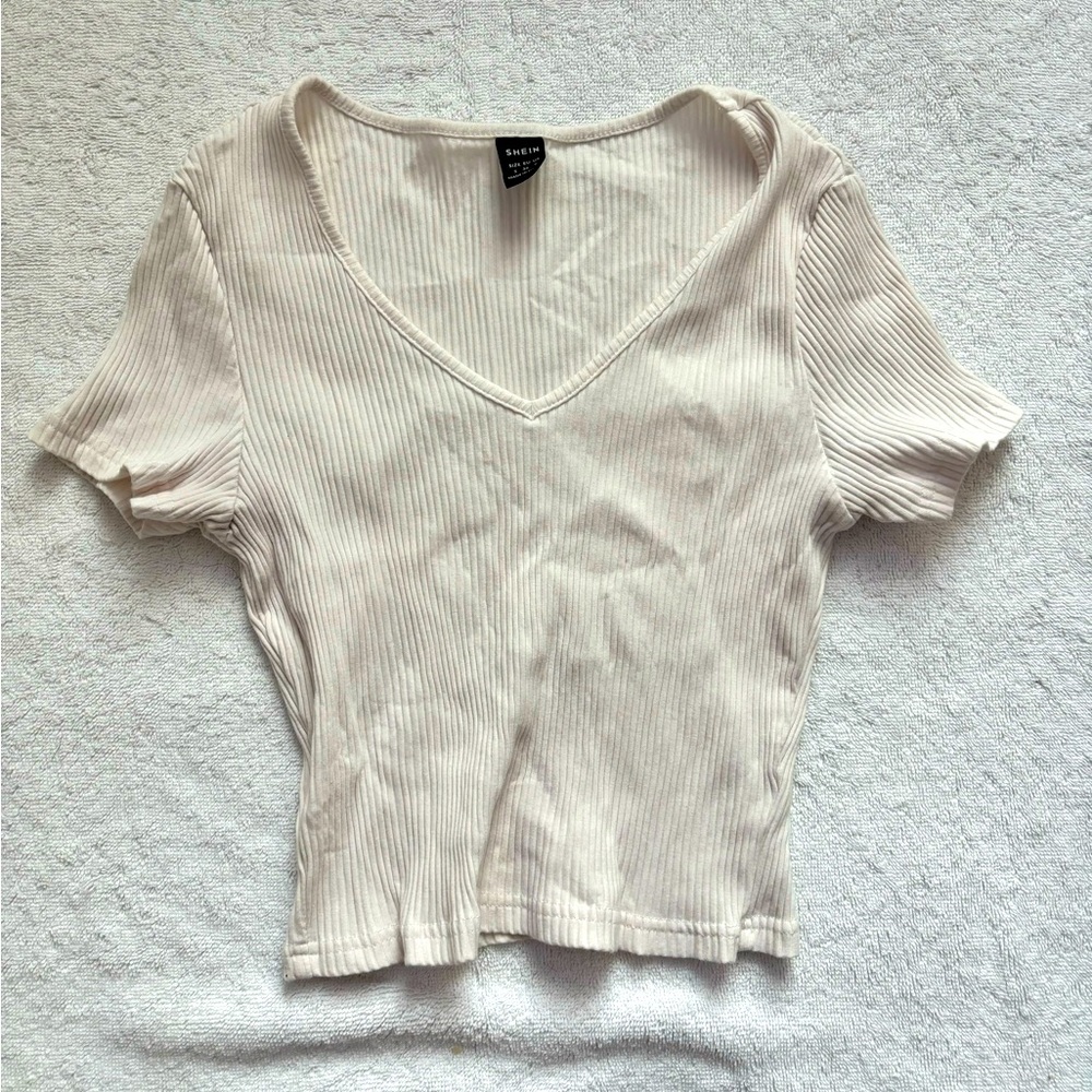 White Crop Top V-Neck NEVER WORN Small Crop Top V-Neck Short Sleeve